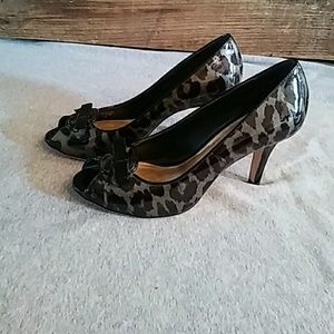 Antonio Melani Leapord Peep Toe Leather Pump